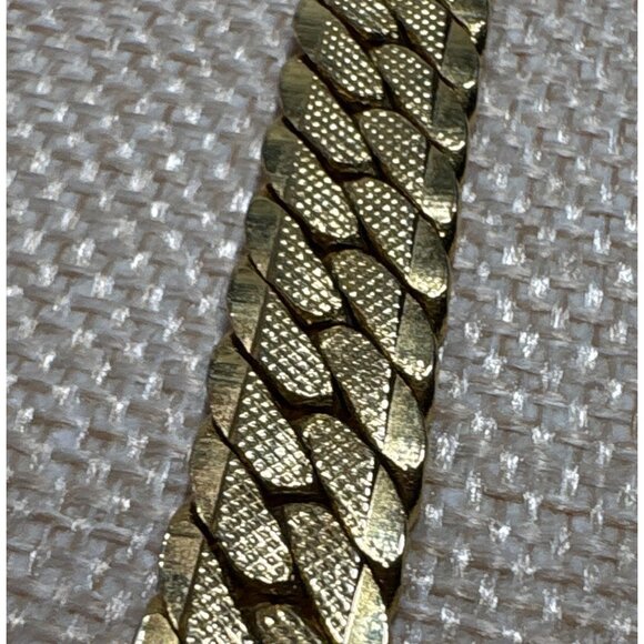 Gold Tone Herringbone Chain Bracelet With Lobster Clasp 6" Vintage - Picture 6 of 11